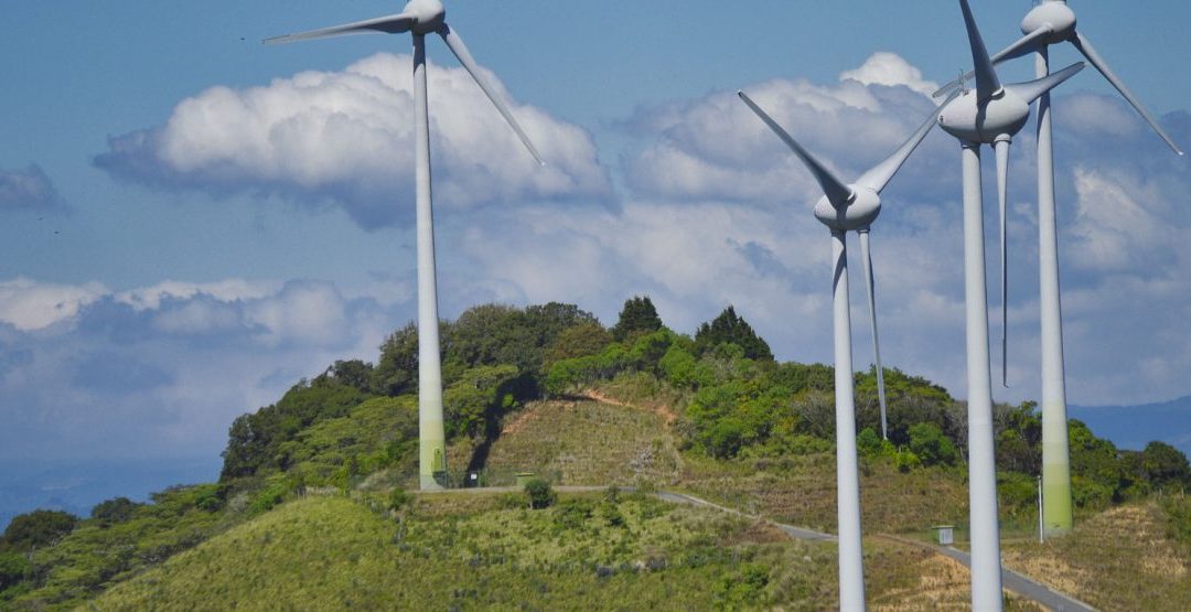 Estudio del impacto de las infraestructuras renovables en comunidades indigenas